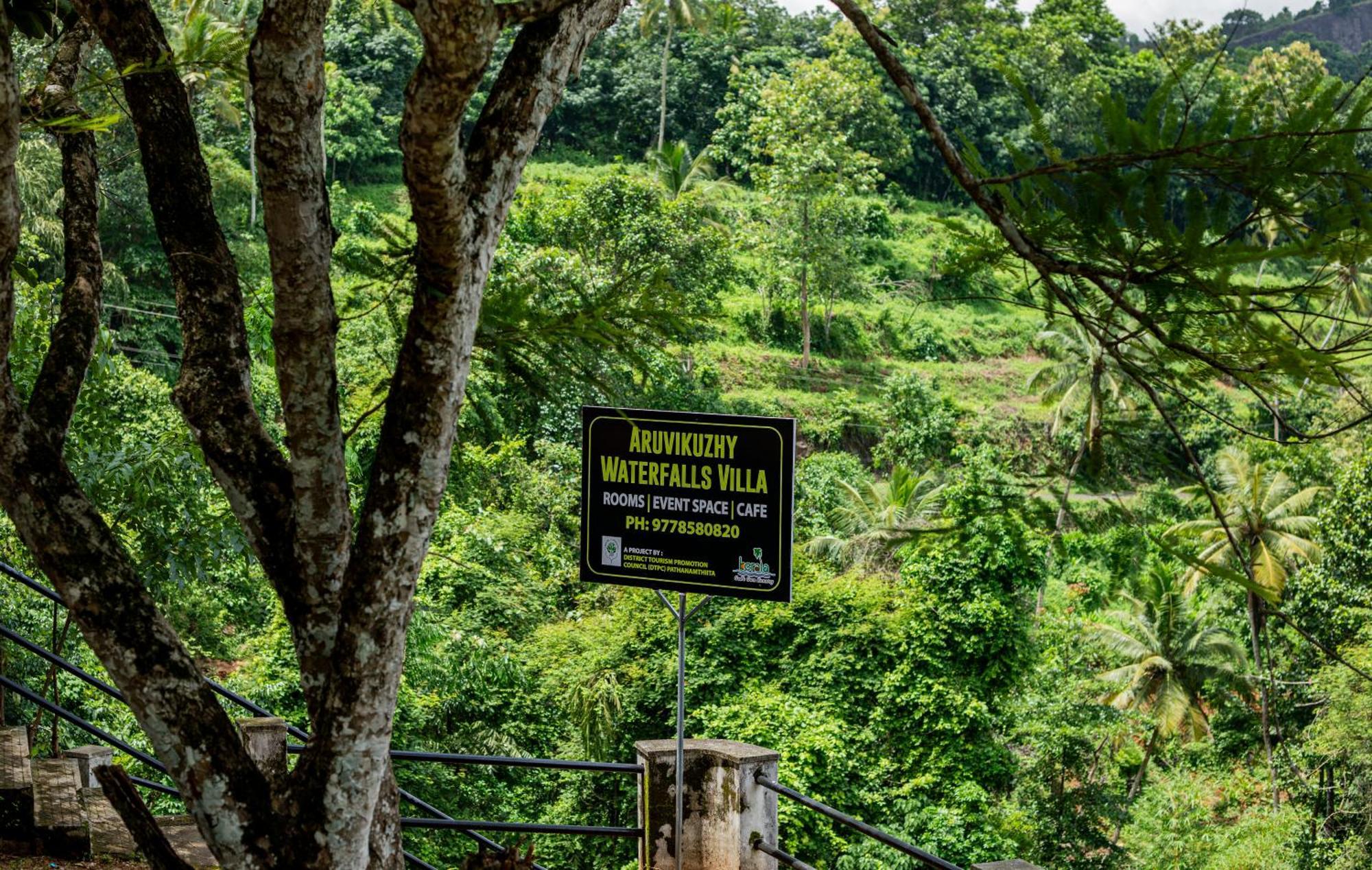Aruvikuzhy Waterfalls Villa Kozhancheri Exteriör bild